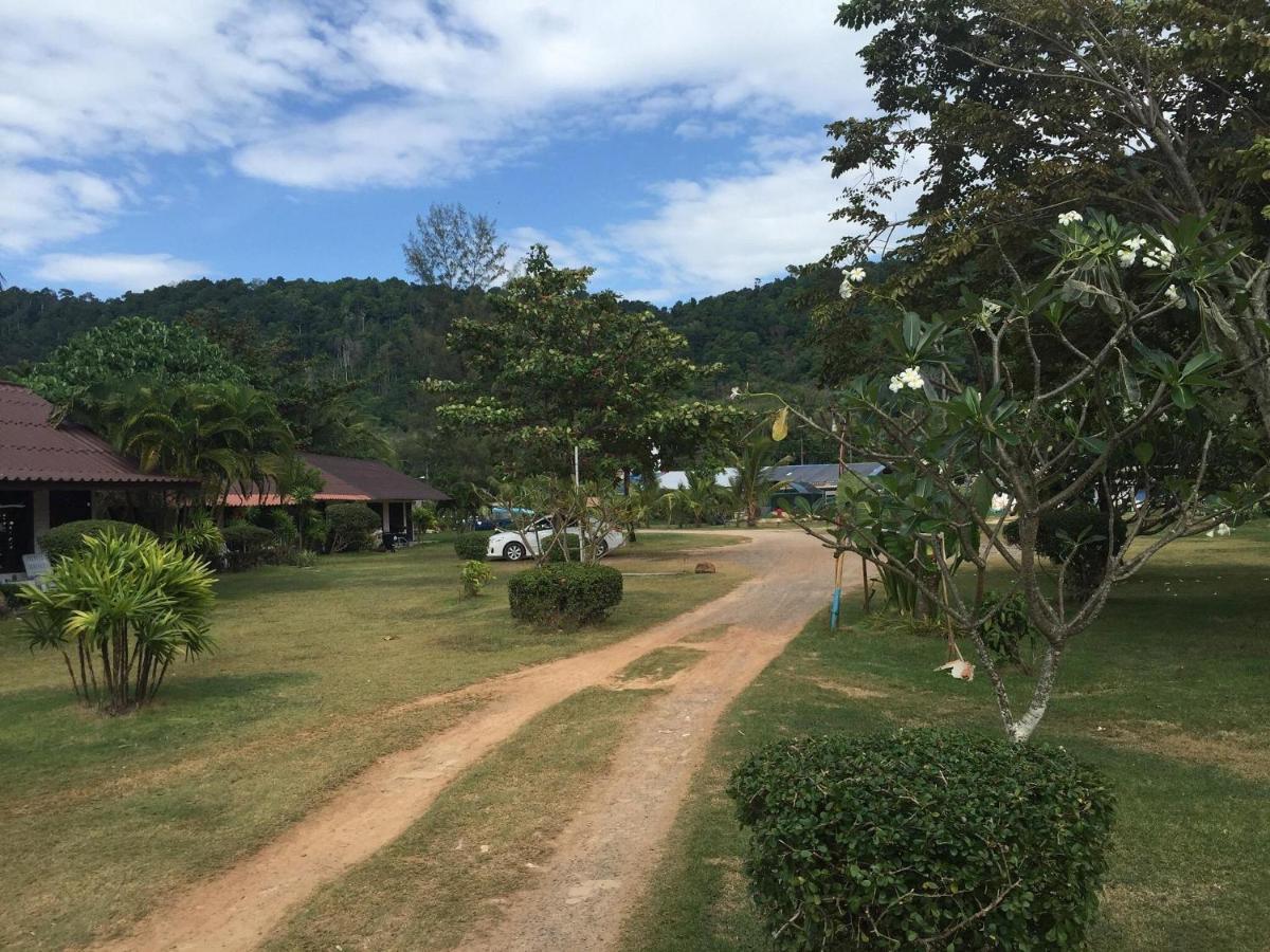 Lanta Mermaid Beach Front Resort Koh Lanta Ngoại thất bức ảnh